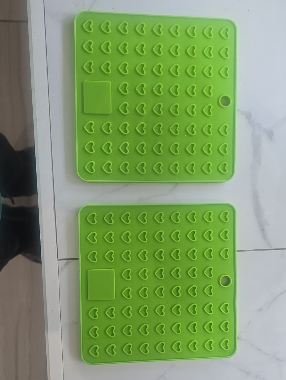 Green Silicone Tablet Grip Pad - Universal Non-Slip Accessory